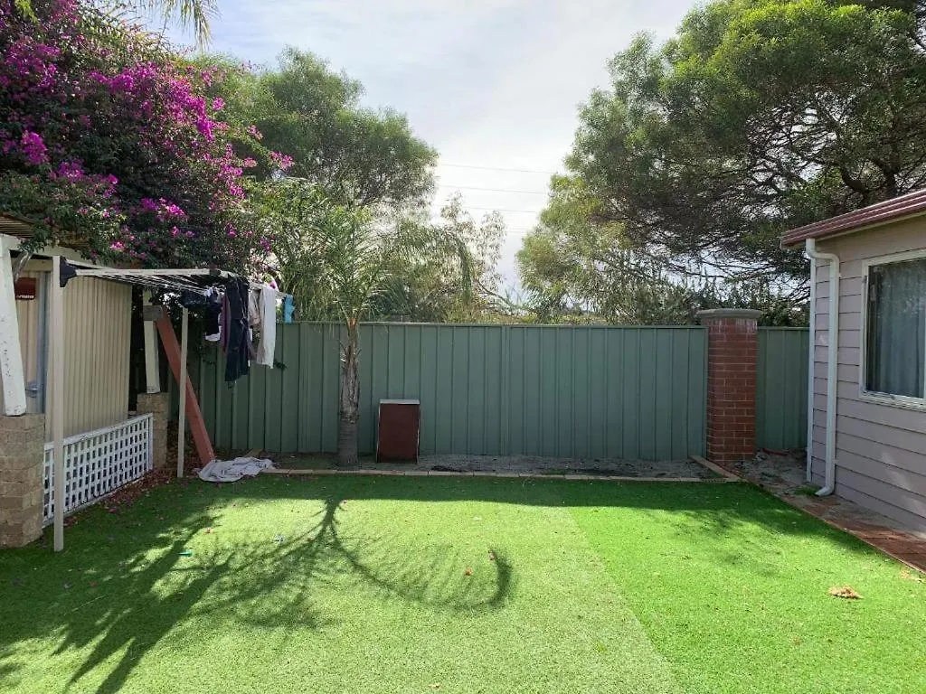 Lovely Double Room Share Bathroom And Kitchen Perth 0*,  Australia
